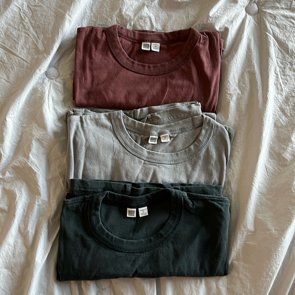 Uniqlo U T Shirt (Green, Grey, Raisin) Size M